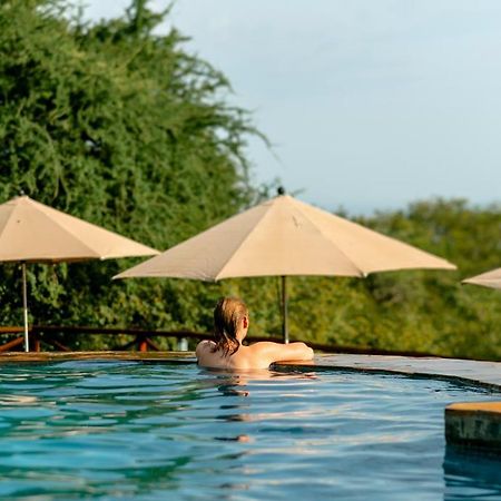 Escarpment Luxury Lodge Manyara Mto wa Mbu Esterno foto