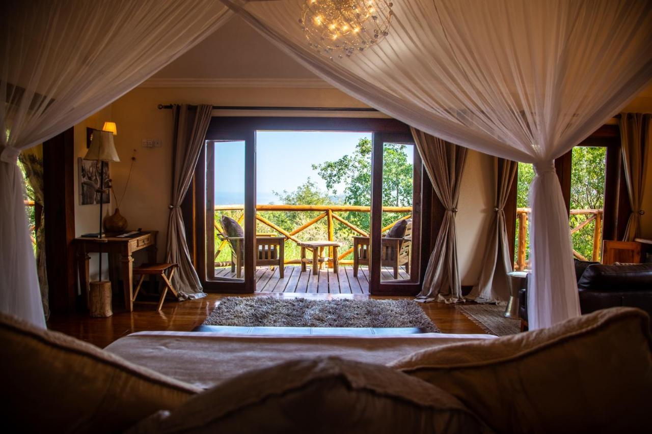 Escarpment Luxury Lodge Manyara Mto wa Mbu Esterno foto