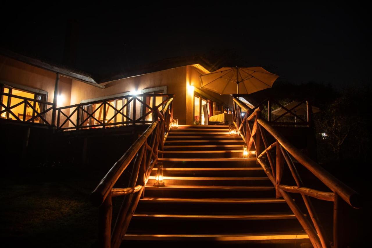 Escarpment Luxury Lodge Manyara Mto wa Mbu Esterno foto