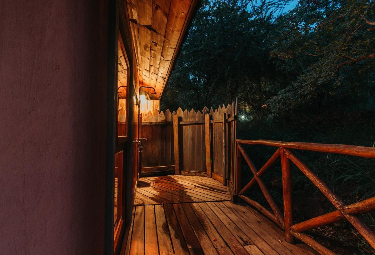 Escarpment Luxury Lodge Manyara Mto wa Mbu Esterno foto
