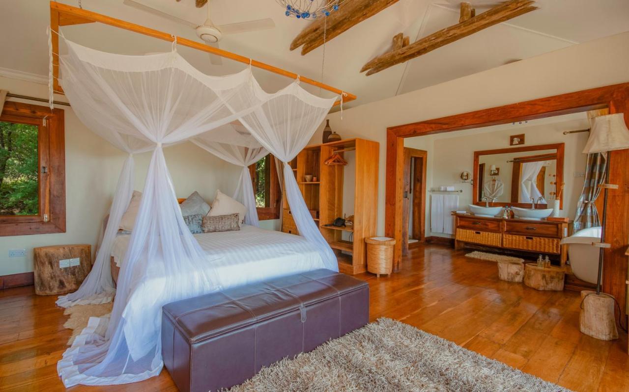 Escarpment Luxury Lodge Manyara Mto wa Mbu Esterno foto